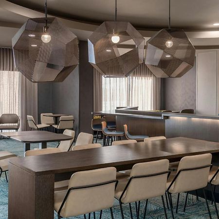 Springhill Suites Detroit Обърн Хилс Екстериор снимка