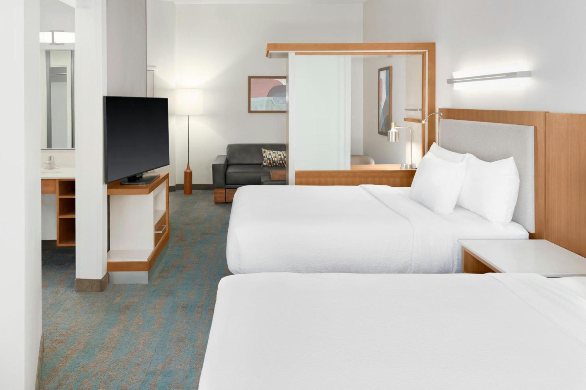 Springhill Suites Detroit Обърн Хилс Екстериор снимка