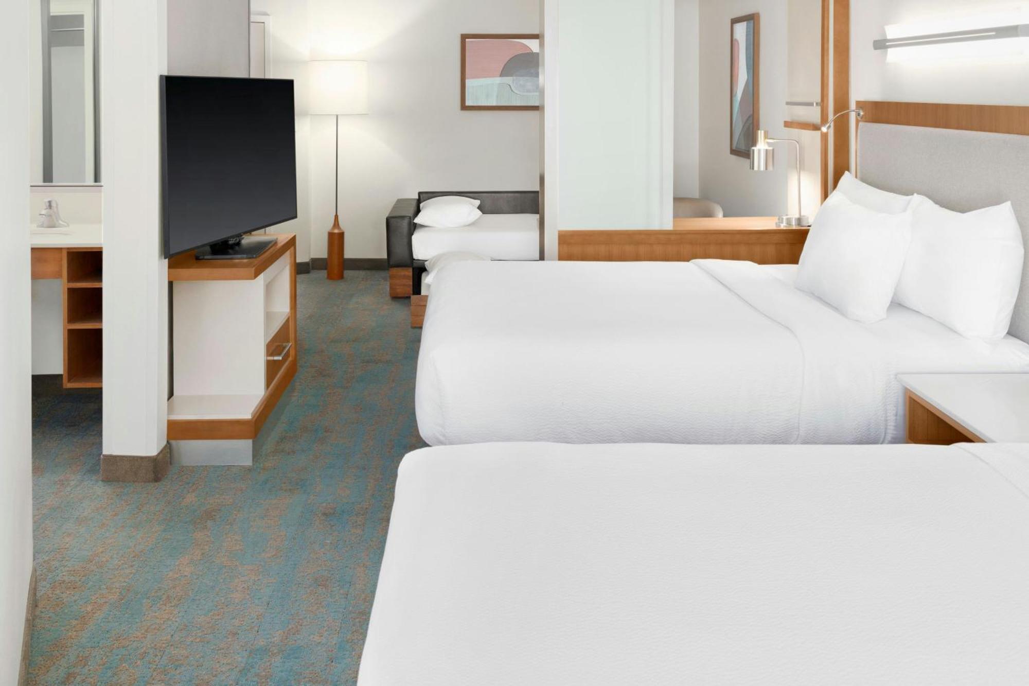 Springhill Suites Detroit Обърн Хилс Екстериор снимка