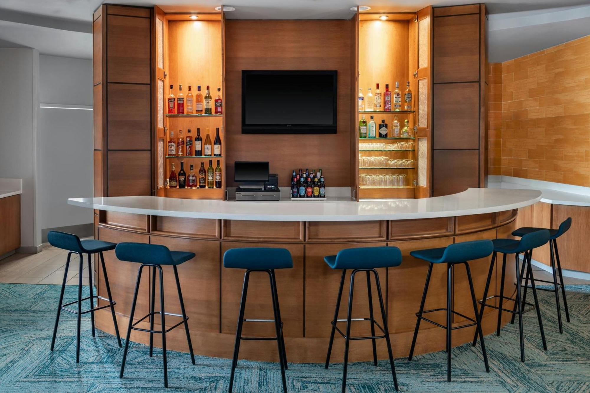 Springhill Suites Detroit Обърн Хилс Екстериор снимка